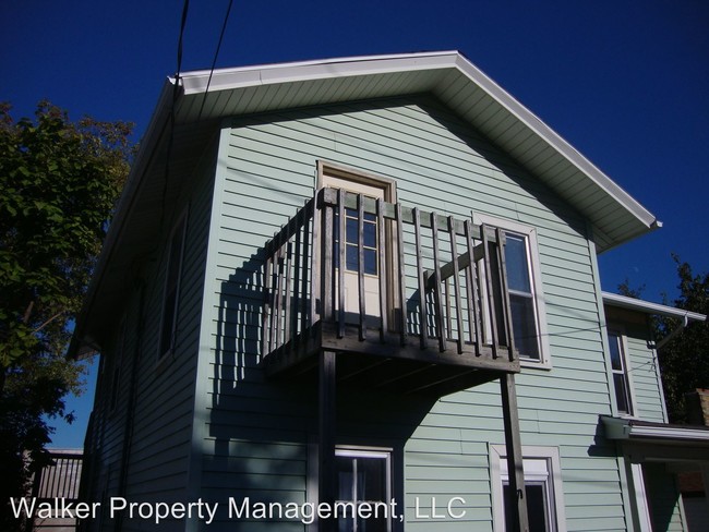 Building Photo - 16 N Washington St