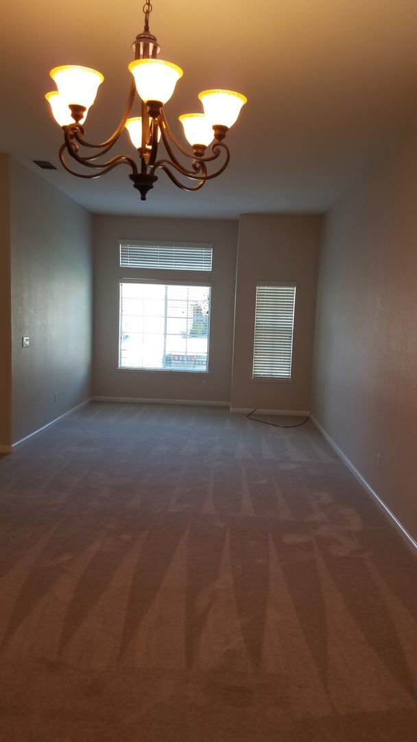 Building Photo - 396 Eagle Ln