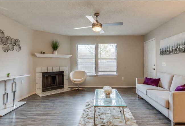 Interior Photo - 12th and Renaissance Apartment Homes