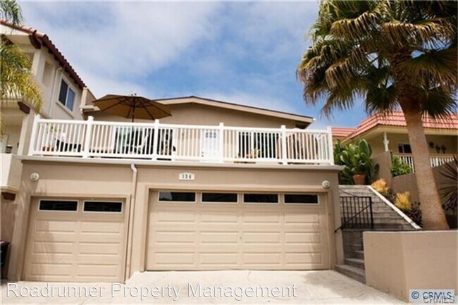 Building Photo - 1 br, 1 bath House - 136 W. Canada Unit A