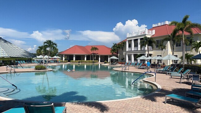 Foto del edificio - Fully Furnished SEASONAL Lakeside Rental Home & Dog Friendly!