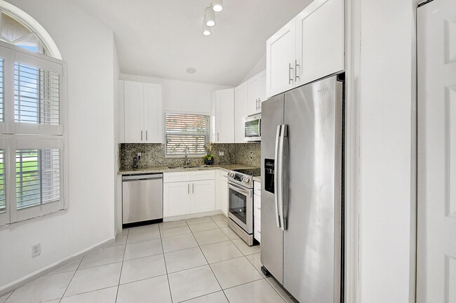 Foto del edificio - 6340 Long Key Ln