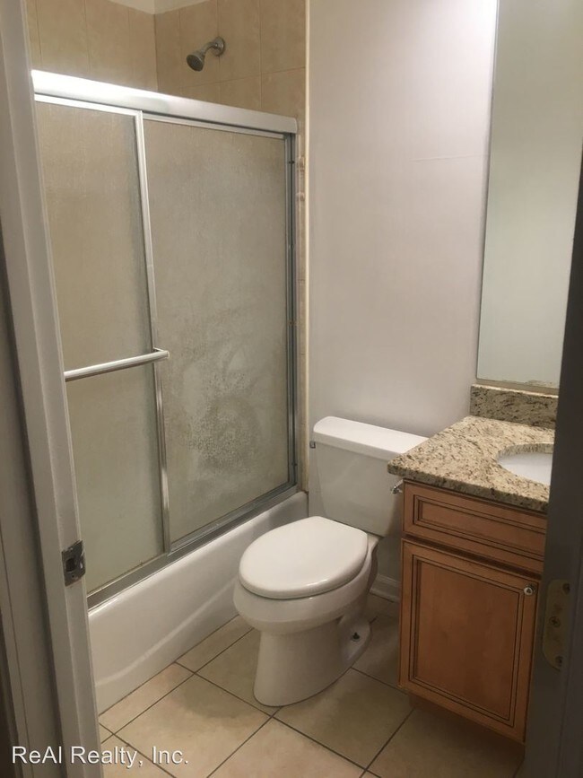 Building Photo - 3505 S Halsted St