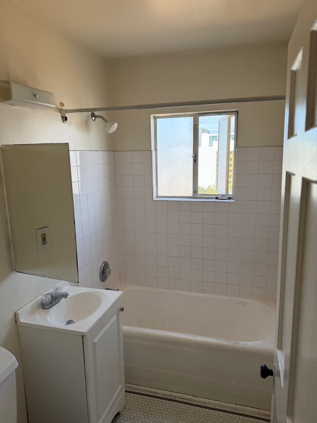 Building Photo - 1562 Seventh Ave