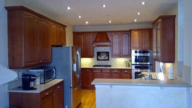 Foto del edificio - 6640 Ashebrooke Dr