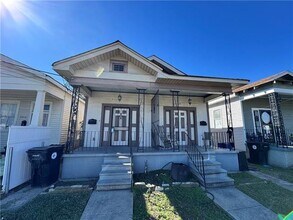 Building Photo - 8620 Apricot St