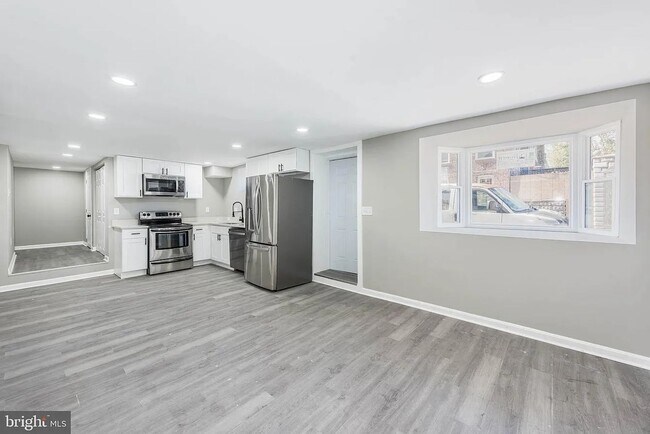 Foto del edificio - 3300 Ravenwood Ave