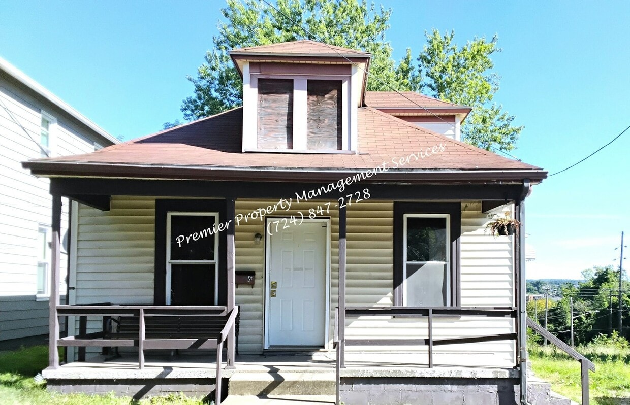Primary Photo - 6 W Sharp St