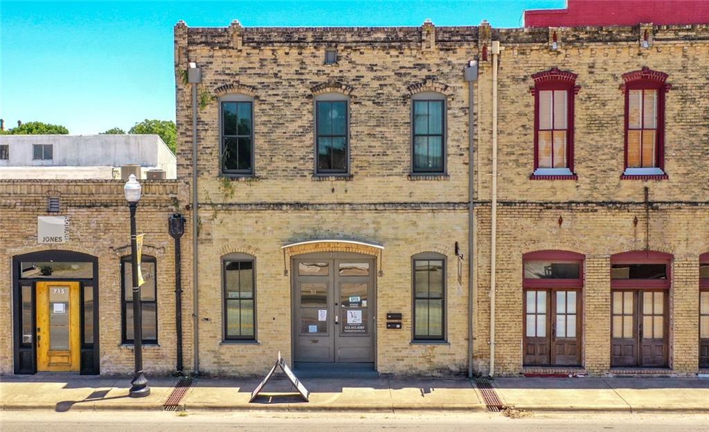 Primary Photo - 711 Chestnut St