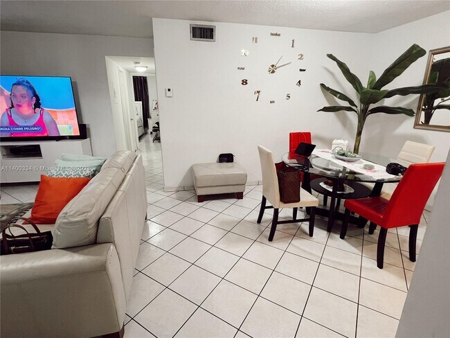 Foto del edificio - 501 Blue Heron Dr