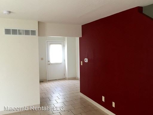 Building Photo - 2 br, 1 bath Room For Rent - 933 N Albert St