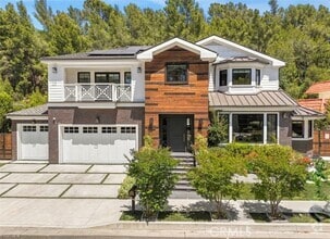 Building Photo - 2520 La Condesa Dr