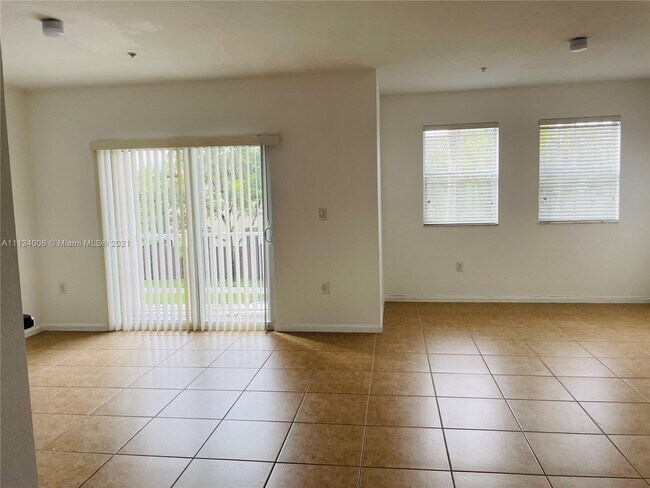 Foto del edificio - 11601 NW 89th St