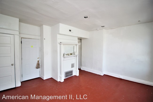Building Photo - 117 W 29th St