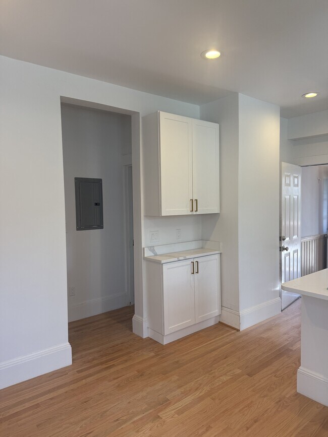 Foto del edificio - 24 Brookside Ave