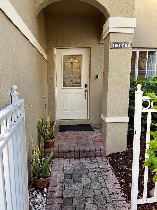 Building Photo - 12641 SW 143rd Ln   Miami Fl 33186