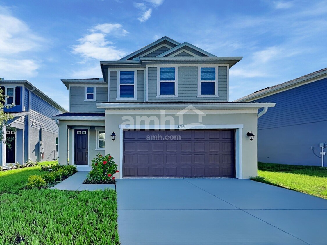 Foto principal - 27195 St Andrews Ave
