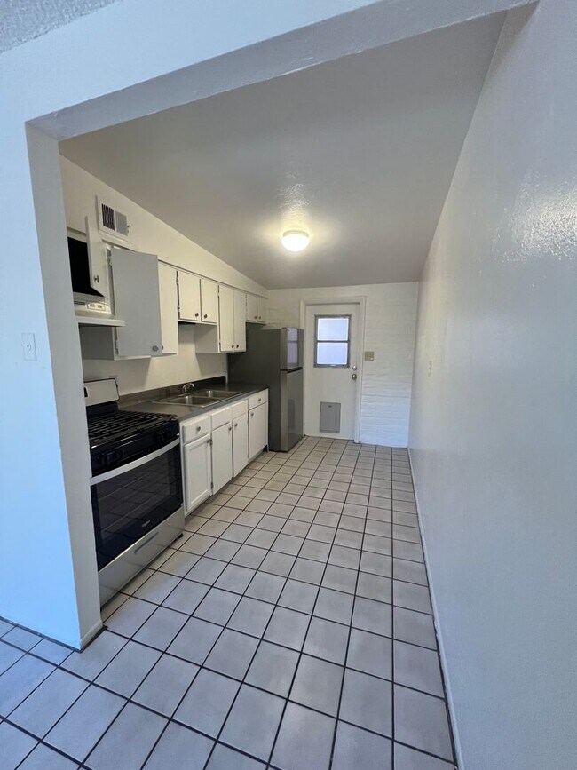 Foto del edificio - Central townhome