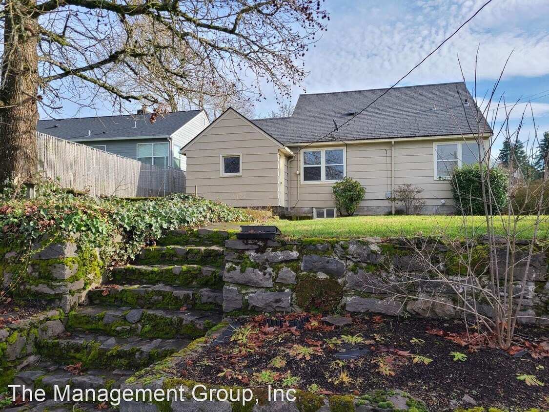 Foto del edificio - 3 br, 1 bath House - 4116 NW Fir Street