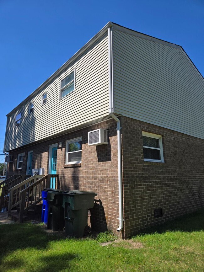 Foto del edificio - 7932 Turner Rd
