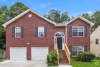 Building Photo - 5736 Broadleaf Way