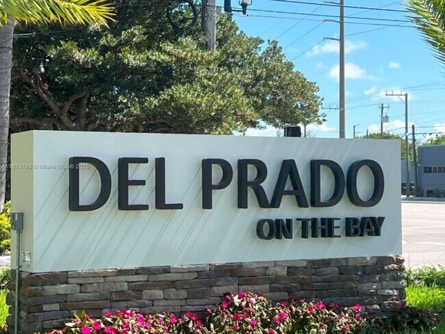 Foto del edificio - 18051 Biscayne Blvd