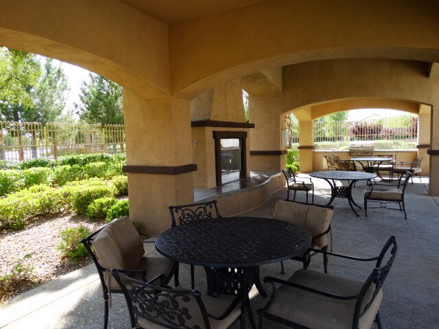 Foto del edificio - 8113 Slate Falls St