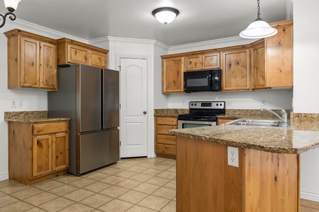Building Photo - 518 S 2150 W