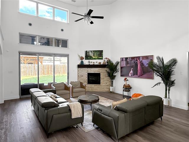 Foto del edificio - 14550 Gentle Breeze Rd