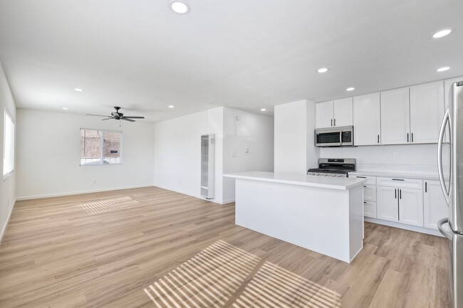 Foto del edificio - Beautiful Logan Heights Remodeled House