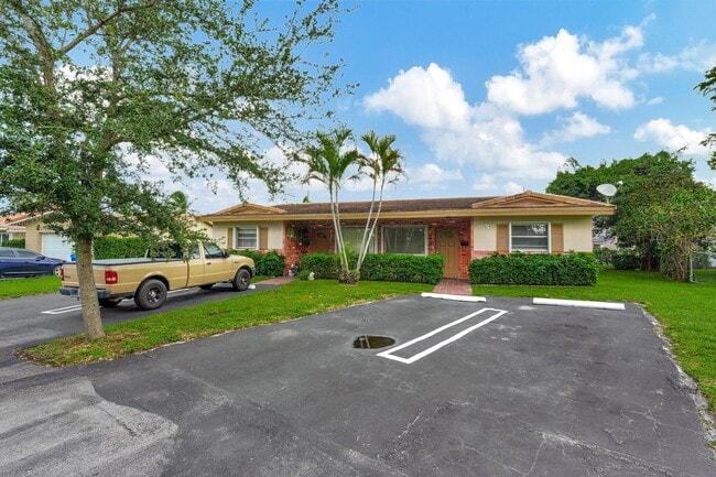 Building Photo - 3761 NW 78th Ln