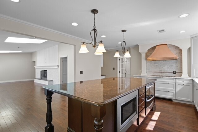 Building Photo - 5799 Blandford Ct