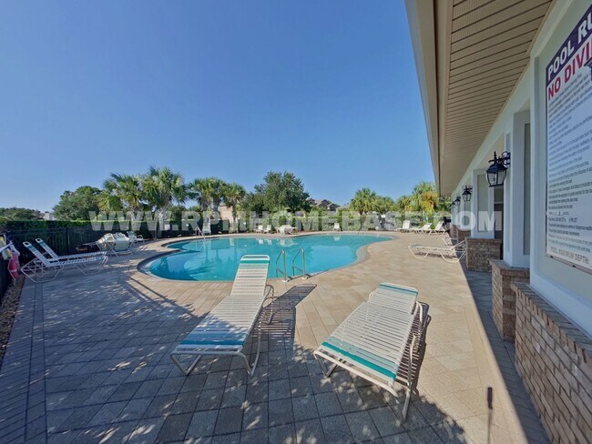 Foto del edificio - Move-In Special | Charming Rental Townhome in Reserve Pointe, Navarre, FL
