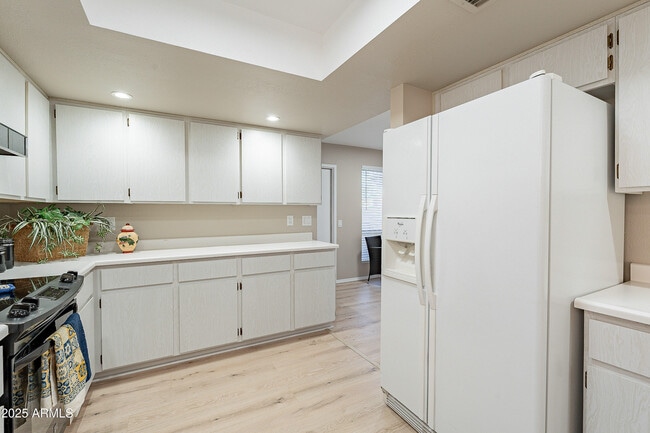 Building Photo - 25822 S Boxwood Dr