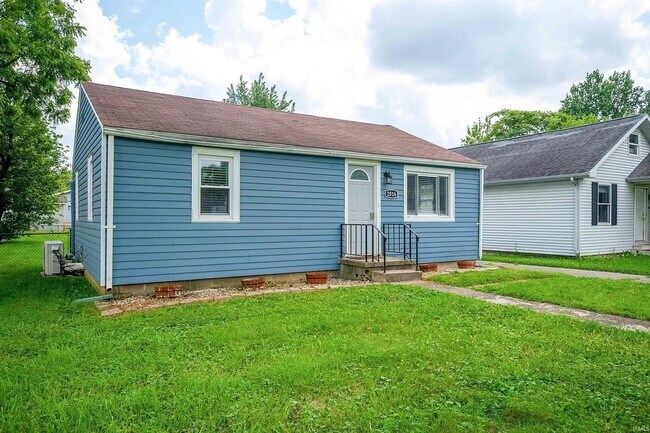 Foto del edificio - *IMMEDIATE MOVE IN* Close to Ball State an...