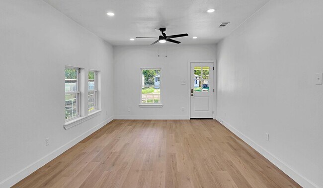 Foto del edificio - Newly remodeled 4BD 2BA home in Waco