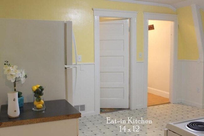 Building Photo - 2 bedroom in Quincy MA 02169