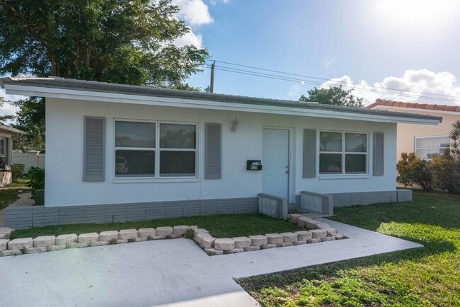 Building Photo - 8524 NW 57th Ct