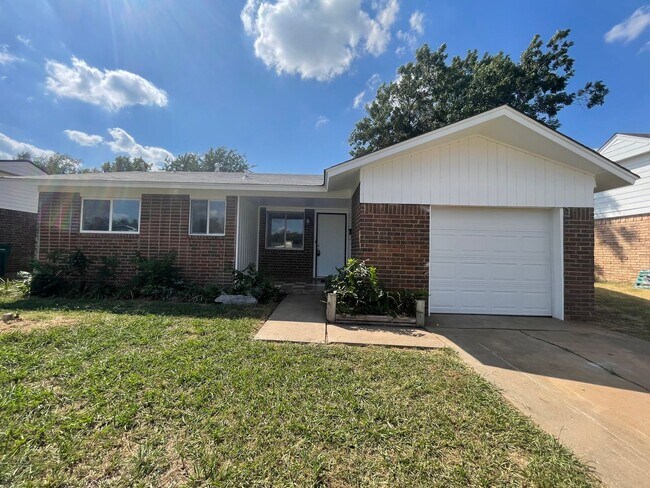 Foto del edificio - Great remodeled Edmond home
