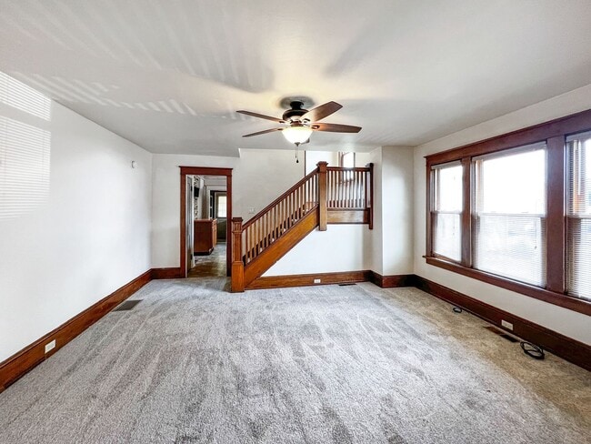 Building Photo - Cozy 3BR/1BA - Pet Friendly Up To 2 Pets Under 35#