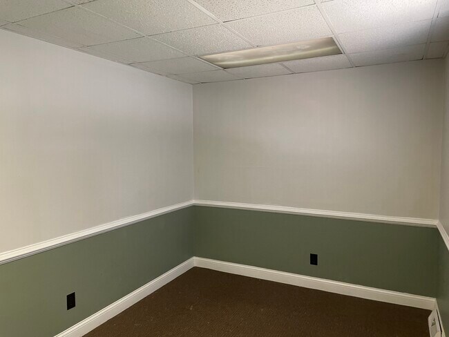 Foto del edificio - 1004 Butler Avenue, Unit 4