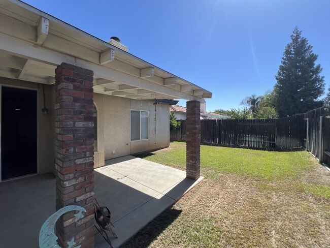 Building Photo - 9708 Bossa Nova Ct
