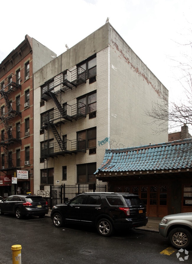 32 Cornelia St New York, NY 10014 Rentals New York, NY