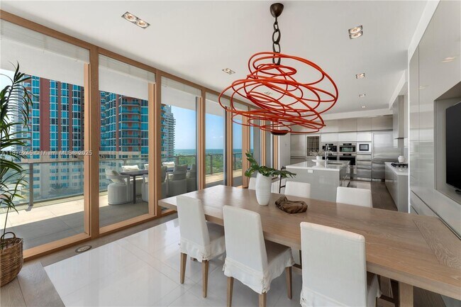 Foto del edificio - 800 South Pointe Dr