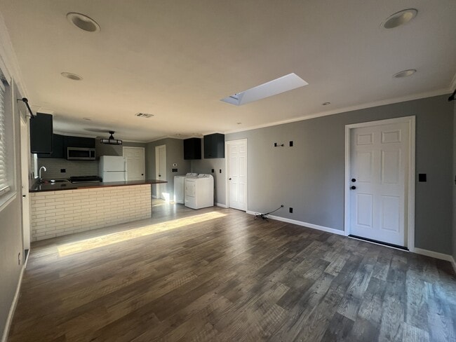 Foto del edificio - 455 Marshall Ave