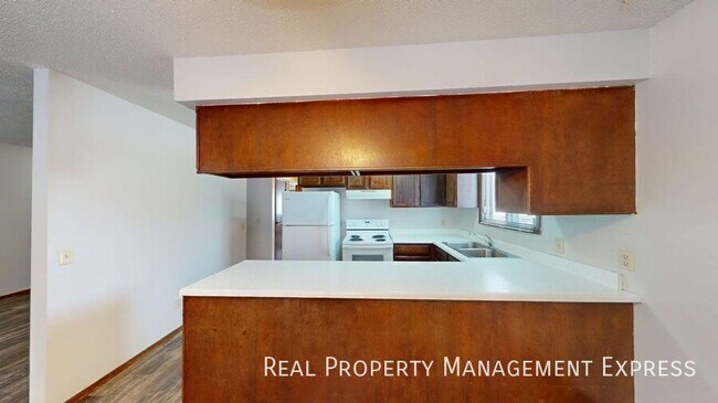 Foto del edificio - 2 Bed 1 Bath Apartment