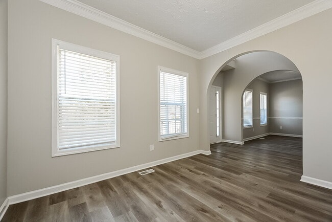 Building Photo - 7600 Crestwicke Crossing Dr