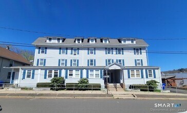 Building Photo - 39 Park St