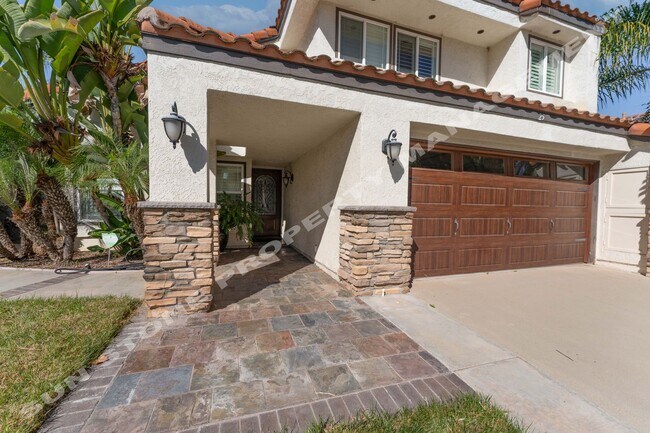 Foto del edificio - Charming Phillips Ranch area home