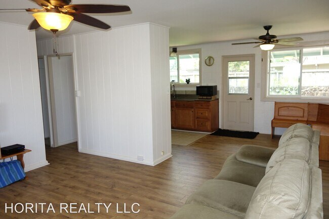 Building Photo - 3 br, 1.5 bath House - 68-238 AU ST.